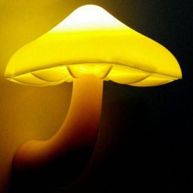 LED Night Light Mushroom Wall Socket Lamp EU US Plug Warm White Light-control Sensor Bedroom Light Home Decoration (Option: Mushroom-US-Yellow)