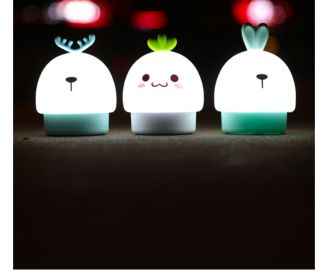 Cartoon Fawn Silicone Night Light Pats Eye Protection Breastfeeding Light Holiday Table White Night Light (Option: Grass-USB)