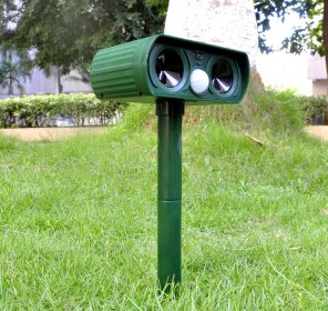 Solar Powered Ultrasonic Animal Repeller (Option: 510)